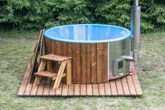 deluxe-hot-tub-2