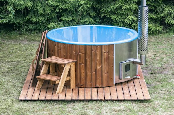 Deluxe Hot Tubs